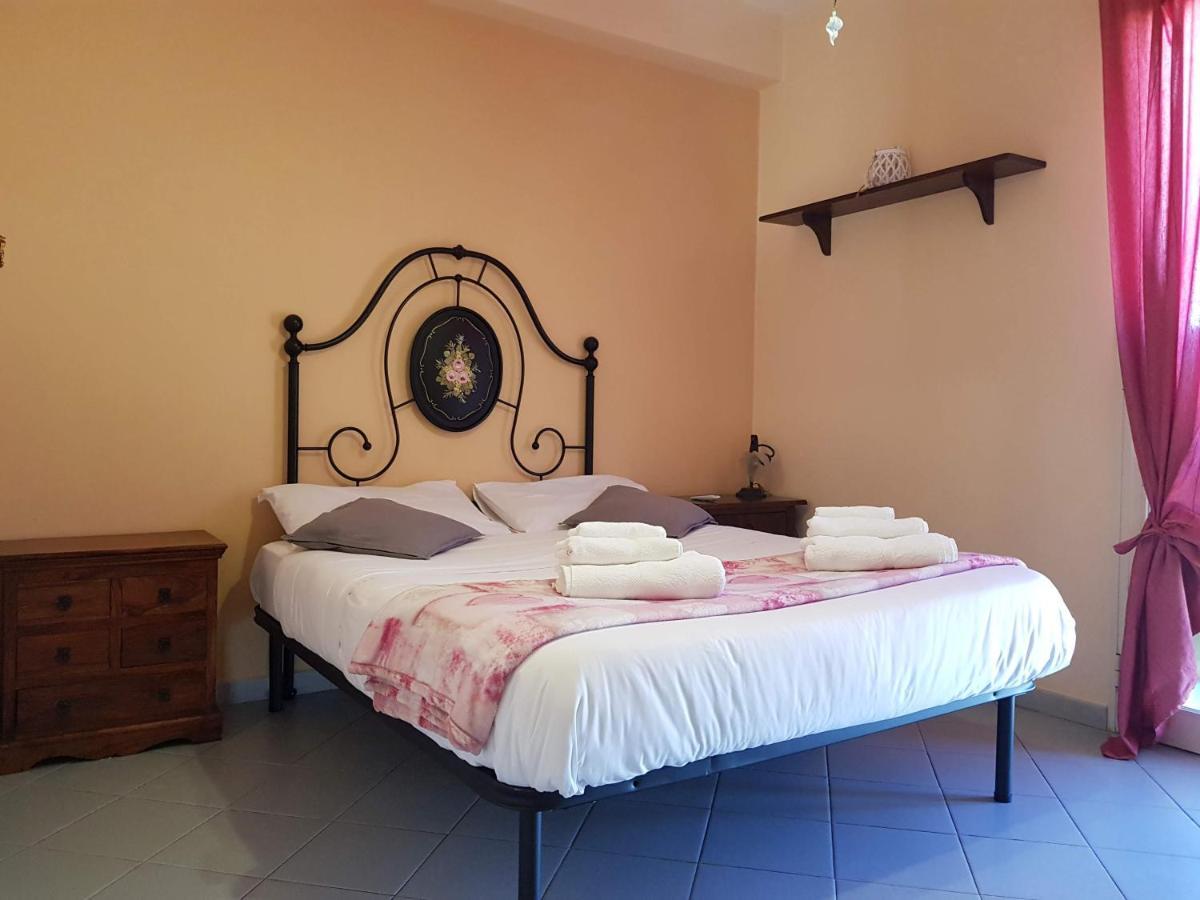 Apartamento Il Tuppo - Al Centro In Cima Mesina Exterior foto